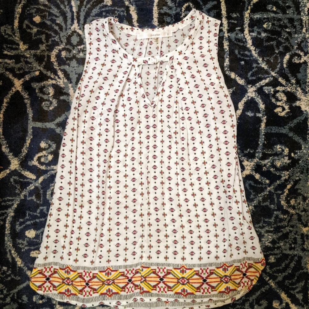 Sleeveless White/Patterned Top